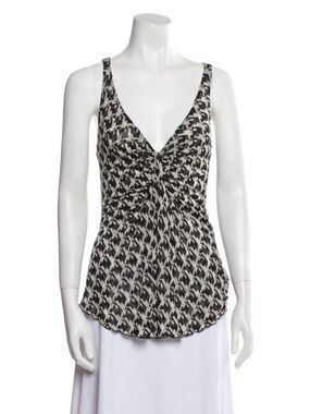 Diane Von Furstenberg Black and White Houndstooth V-Neck Top